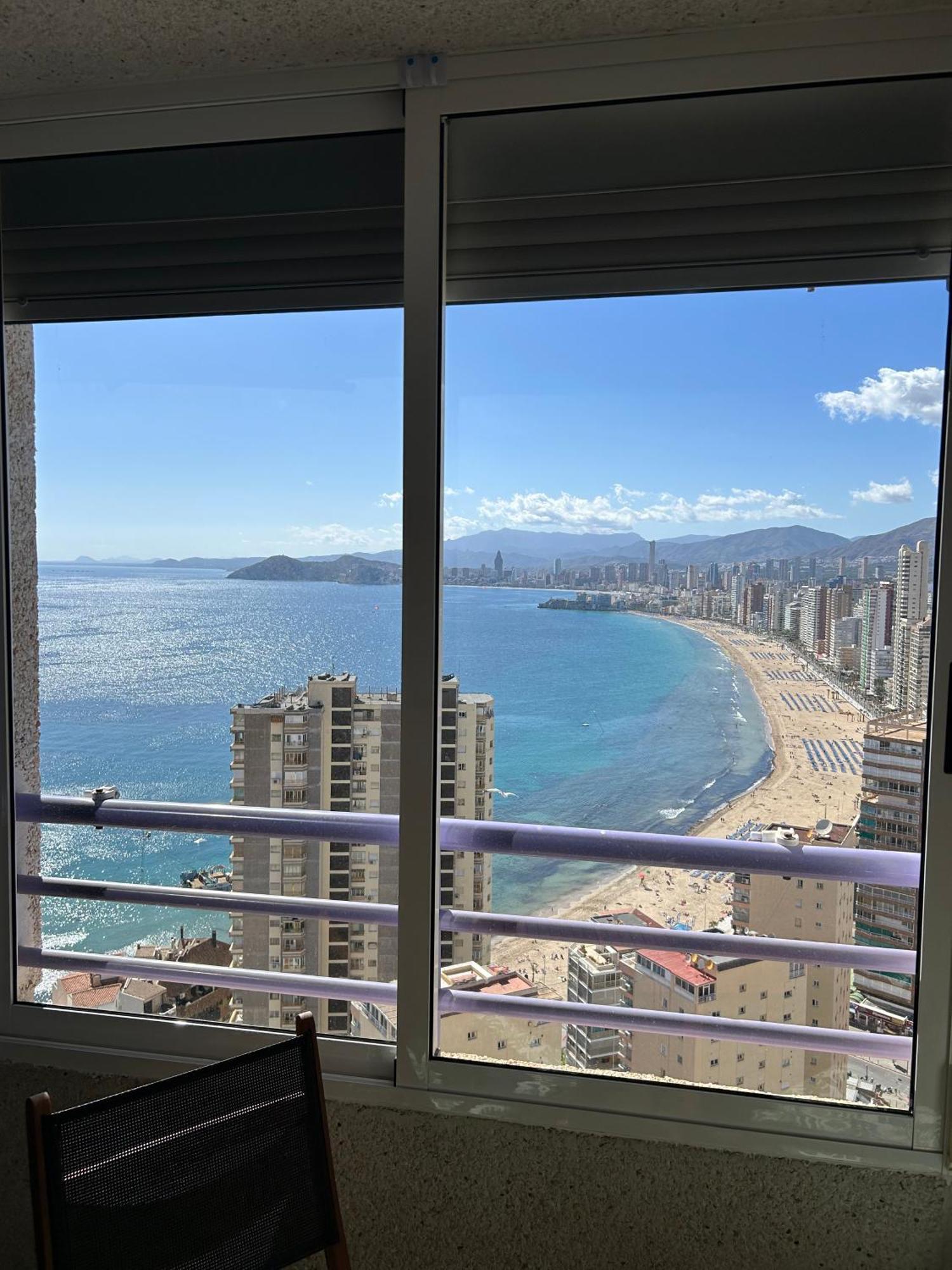Apartamento Con Preciosas Vistas Y Piscina Benidorm Eksteriør billede